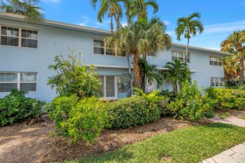 Copropriété à vendre à Saint Pete Beach, Floride: 2 chambres, 55.74 m2 № 2371748 - photo 3