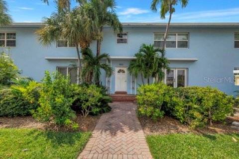 Condo à Saint Pete Beach, Floride, 2 chambres  № 2371748