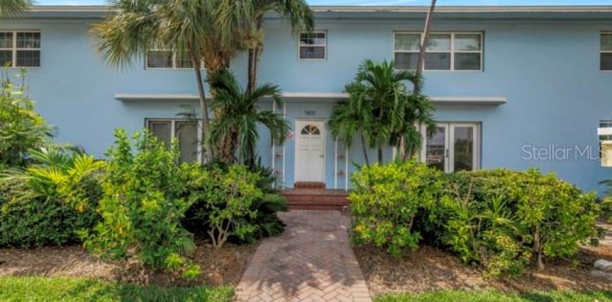Condo à Saint Pete Beach, Floride, 2 chambres  № 2371748