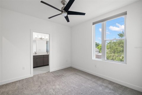 Adosado en alquiler en Saint Petersburg, Florida, 2 dormitorios, 160.16 m2 № 1881254 - foto 10