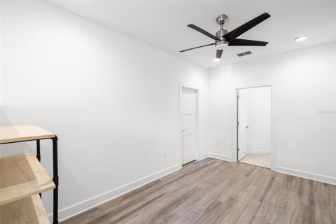 Adosado en alquiler en Saint Petersburg, Florida, 2 dormitorios, 160.16 m2 № 1881254 - foto 18