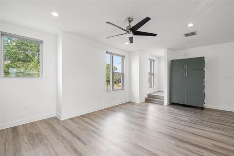 Adosado en alquiler en Saint Petersburg, Florida, 2 dormitorios, 160.16 m2 № 1881254 - foto 4