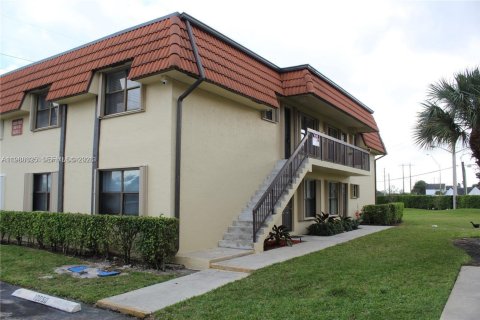 Condo à Pembroke Pines, Floride, 2 chambres № 2050731