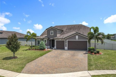 House in Orlando, Florida 4 bedrooms, 365.2 sq.m. № 1832561 - photo 1