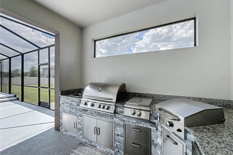House in Orlando, Florida 4 bedrooms, 365.2 sq.m. № 1832561 - photo 14