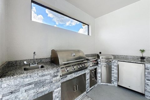 House in Orlando, Florida 4 bedrooms, 365.2 sq.m. № 1832561 - photo 15