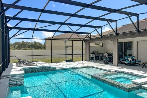 House in Orlando, Florida 4 bedrooms, 365.2 sq.m. № 1832561 - photo 18