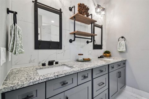 Casa en venta en Valrico, Florida, 3 dormitorios, 149.48 m2 № 1637275 - foto 23