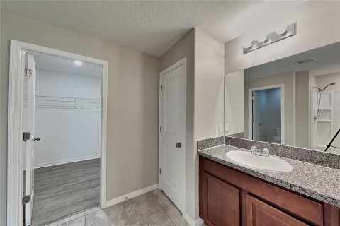 Villa ou maison à louer à Wimauma, Floride: 4 chambres, 179.95 m2 № 2416414 - photo 9