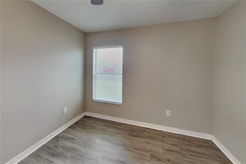 Villa ou maison à louer à Wimauma, Floride: 4 chambres, 179.95 m2 № 2416414 - photo 13