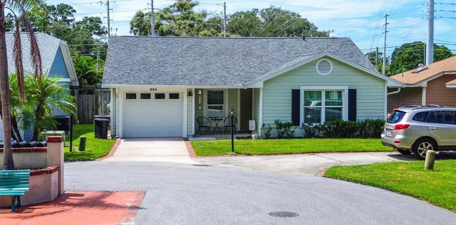 House in Palm Harbor, Florida 2 bedrooms, 107.02 sq.m. № 1912816