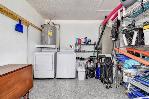 Villa ou maison à vendre à Palm Harbor, Floride: 2 chambres, 107.02 m2 № 1912816 - photo 24