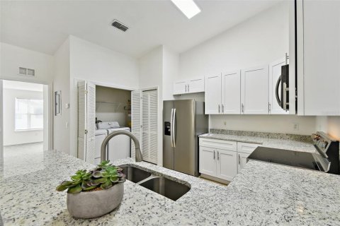 Condominio en alquiler en Kissimmee, Florida, 3 dormitorios, 113.53 m2 № 2156300 - foto 9