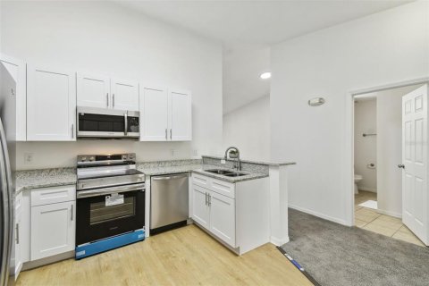 Condominio en alquiler en Kissimmee, Florida, 3 dormitorios, 113.53 m2 № 2156300 - foto 6