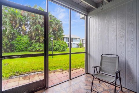 Condo in Bradenton, Florida, 2 bedrooms  № 1901835 - photo 19