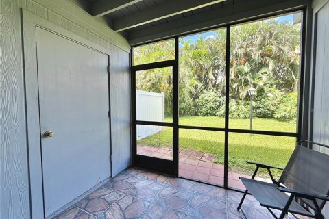 Condo in Bradenton, Florida, 2 bedrooms  № 1901835 - photo 20