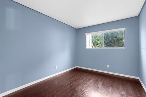 Condo in Bradenton, Florida, 2 bedrooms  № 1901835 - photo 16