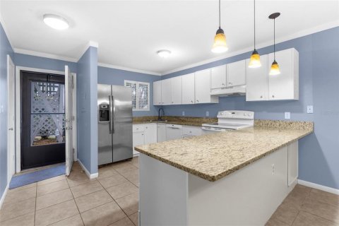 Condo in Bradenton, Florida, 2 bedrooms  № 1901835 - photo 4