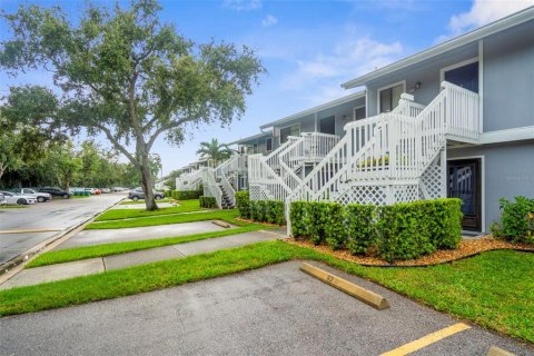 Condo in Bradenton, Florida, 2 bedrooms  № 1901835 - photo 1
