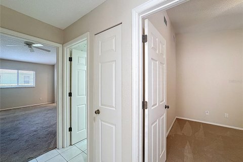 Villa ou maison à vendre à Venice, Floride: 2 chambres, 95.32 m2 № 1914825 - photo 13