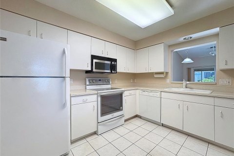 Villa ou maison à vendre à Venice, Floride: 2 chambres, 95.32 m2 № 1914825 - photo 18