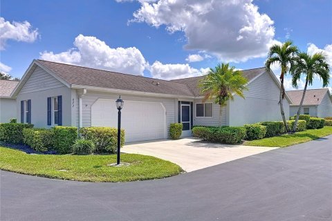 Villa ou maison à vendre à Venice, Floride: 2 chambres, 95.32 m2 № 1914825 - photo 1
