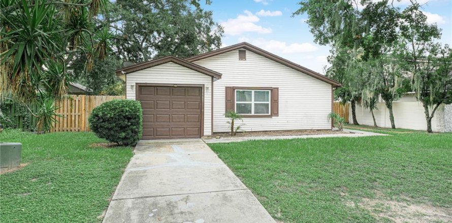 Villa ou maison à Bartow, Floride 3 chambres, 120.22 m2 № 2258587