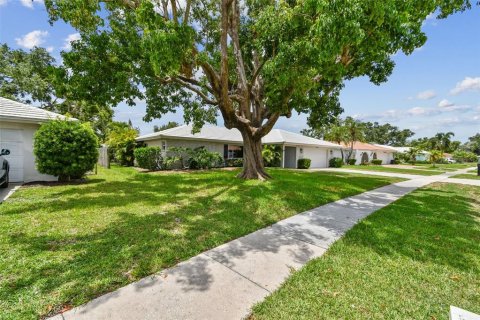 Casa en venta en Sarasota, Florida, 3 dormitorios, 167.32 m2 № 1794008 - foto 2