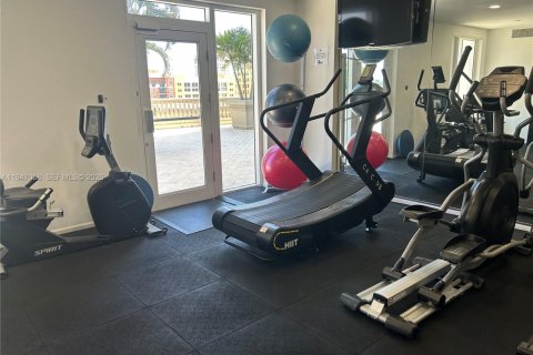 Condo in Coral Gables, Florida, 2 bedrooms  № 2003242 - photo 26