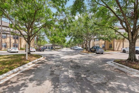 Condo in Tampa, Florida, 2 bedrooms  № 1887021 - photo 5