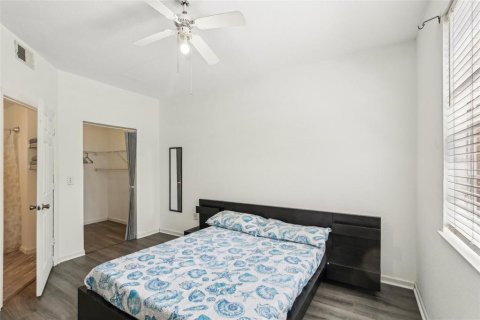 Condo in Tampa, Florida, 2 bedrooms  № 1887021 - photo 16