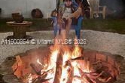 House in Fort Myers, Florida 6 bedrooms, 313.17 sq.m. № 1954690 - photo 26