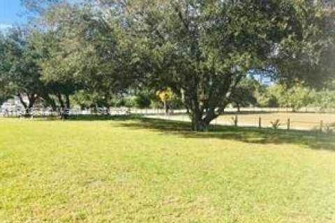 House in Fort Myers, Florida 6 bedrooms, 313.17 sq.m. № 1954690 - photo 29