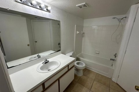 Condo in Kissimmee, Florida, 1 bedroom  № 1900272 - photo 9