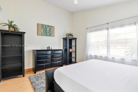 Villa ou maison à louer à Sunrise, Floride: 4 chambres, 149.57 m2 № 1996870 - photo 16