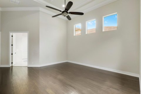 House in Jupiter, Florida 5 bedrooms, 390.19 sq.m. № 2260318 - photo 28