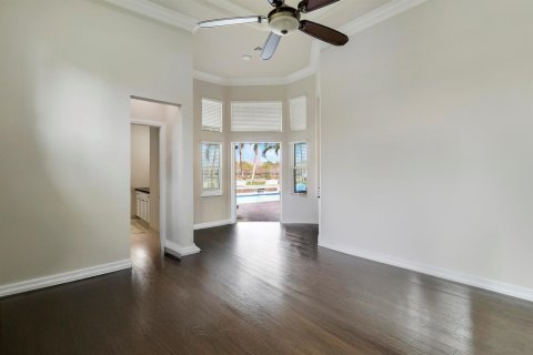 House in Jupiter, Florida 5 bedrooms, 390.19 sq.m. № 2260318 - photo 23