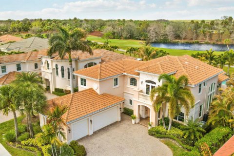 House in Jupiter, Florida 5 bedrooms, 390.19 sq.m. № 2260318 - photo 2