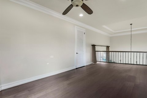 House in Jupiter, Florida 5 bedrooms, 390.19 sq.m. № 2260318 - photo 22