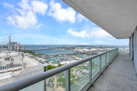 Copropriété à louer à Miami, Floride: 3 chambres, 166.2 m2 № 2079790 - photo 9