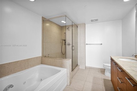 Copropriété à louer à Miami, Floride: 3 chambres, 166.2 m2 № 2079790 - photo 22