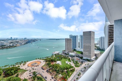 Copropriété à louer à Miami, Floride: 3 chambres, 166.2 m2 № 2079790 - photo 5