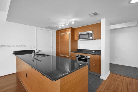 Copropriété à louer à Miami, Floride: 3 chambres, 166.2 m2 № 2079790 - photo 15