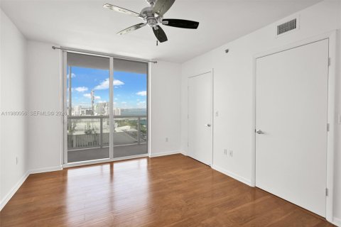 Copropriété à louer à Miami, Floride: 3 chambres, 166.2 m2 № 2079790 - photo 25