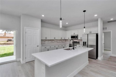 Villa ou maison à louer à Ocala, Floride: 4 chambres, 168.71 m2 № 1884571 - photo 11