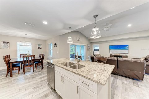 House in Rotonda, Florida 3 bedrooms, 149.39 sq.m. № 1900572 - photo 14