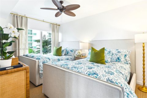 Condo in Miami, Florida, 2 bedrooms  № 2035653 - photo 5