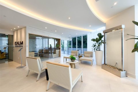 Condo in Miami, Florida, 2 bedrooms  № 2035653 - photo 29