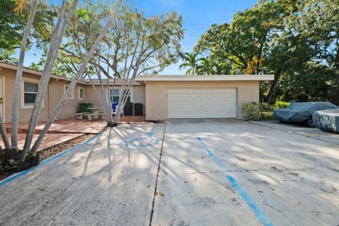 Casa en venta en Fort Lauderdale, Florida, 3 dormitorios, 173.36 m2 № 2365139 - foto 24