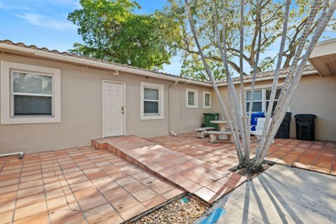 Casa en venta en Fort Lauderdale, Florida, 3 dormitorios, 173.36 m2 № 2365139 - foto 25